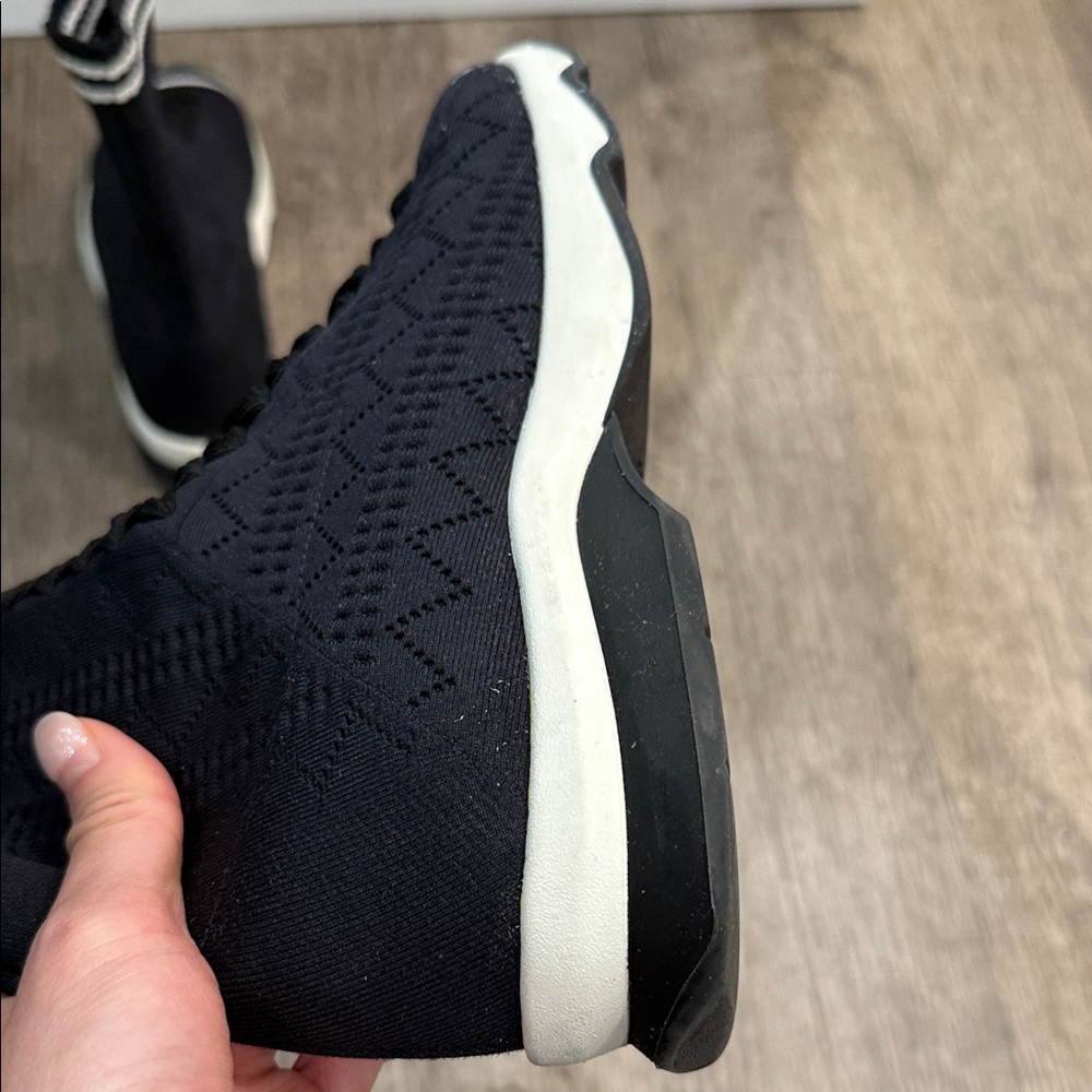 Fendi Black and White High-Top Sock Sneakers - Picture 8 of 13